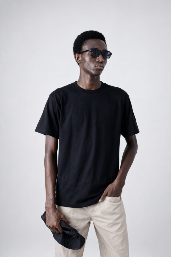 REGULAR FIT T-SHIRT