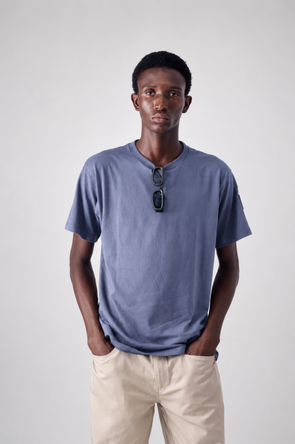 REGULAR FIT T-SHIRT
